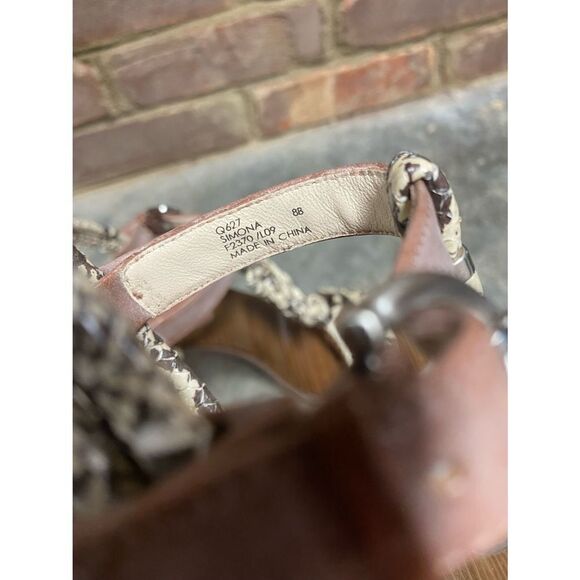 Coach Simona Cream Snakeskin Waxy Leather Heel Size 8 - Picture 9 of 10